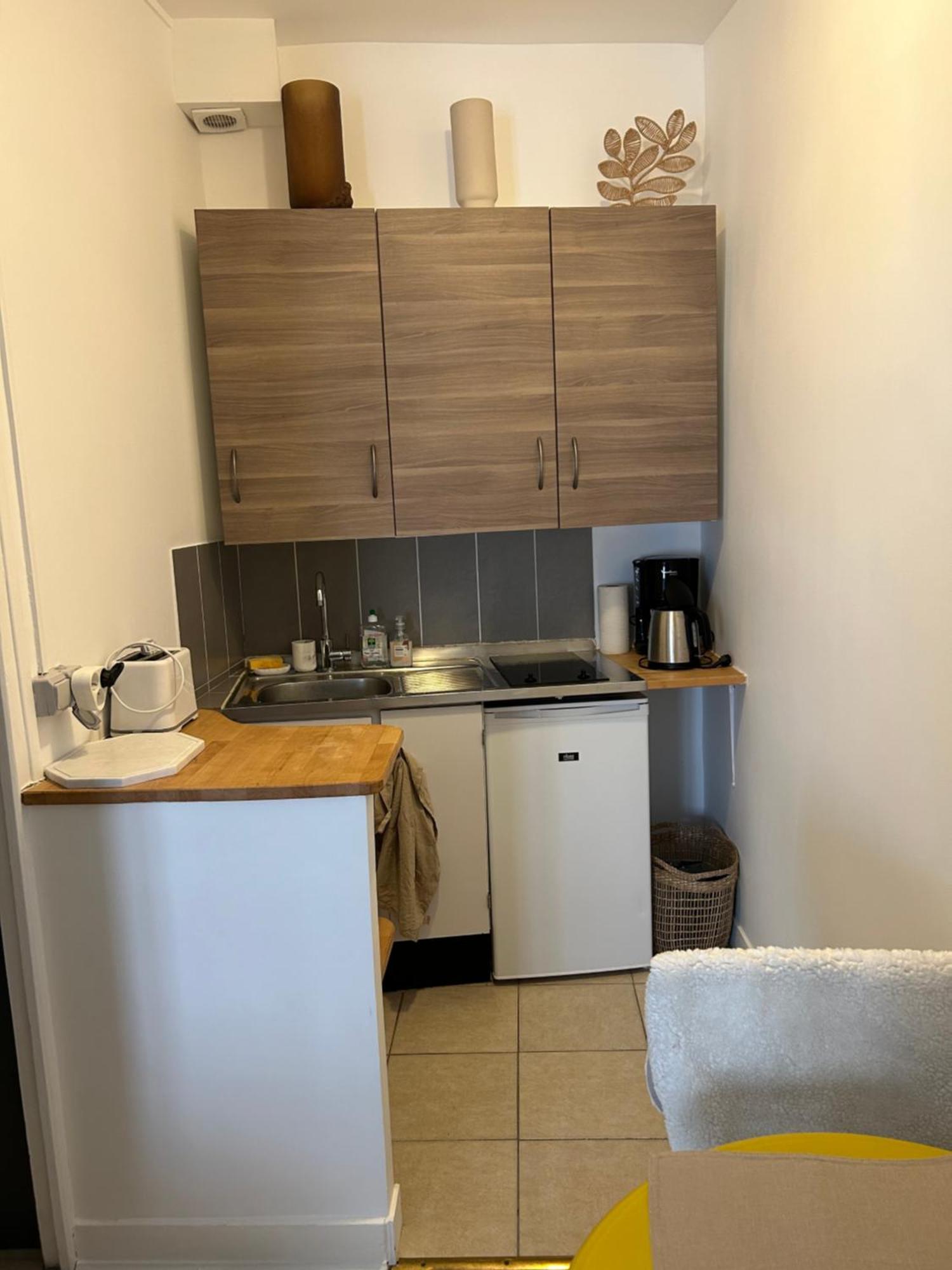 Grand Studio Entierement Renove Au Coeur De Paris Apartamento Exterior foto