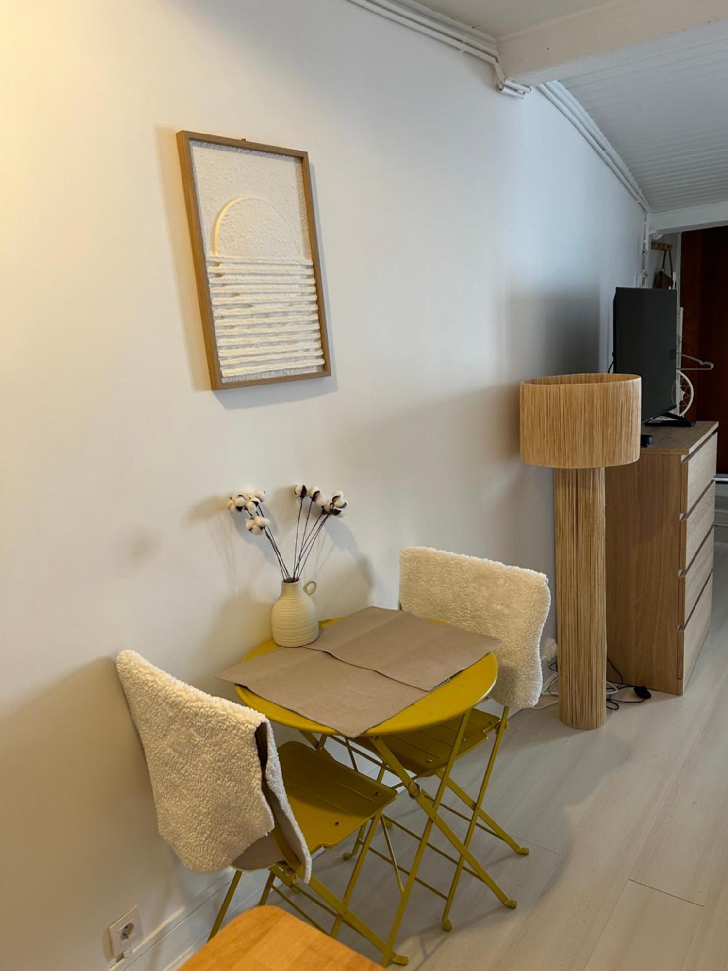 Grand Studio Entierement Renove Au Coeur De Paris Apartamento Exterior foto
